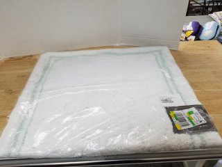New bath rug 40 by 24 inch 
