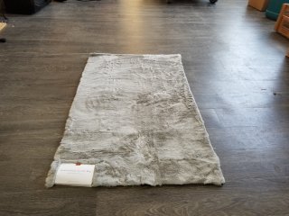 New Handcrafted accent rug, very soft, 45 by 27 inch 