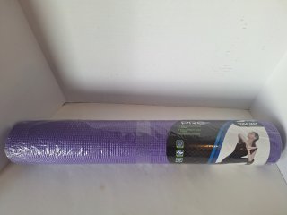 New yoga mat, 24x68 in