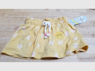 New Girls shorts,  12m