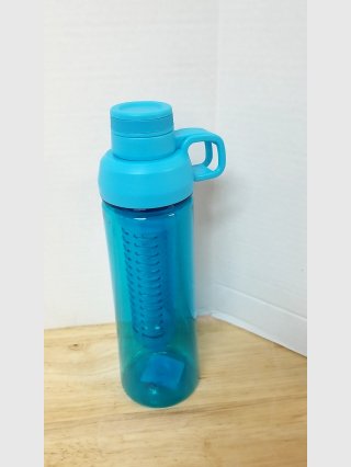 New infuser bottle 11 inch tall 