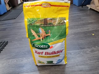 Scotts Turf Builder with plus2 weed control,  14 lbs.