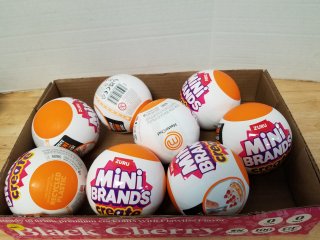 New zuru mini brands create toy, each approx 4 inch 