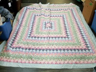 Patchwork Quilt, 80x92 in, good cond
