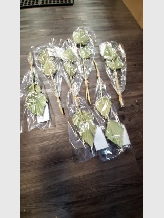 Artificial Palm Leaves in Plastic Wrap (8), eight inch