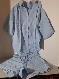 Ladies size large clothing 