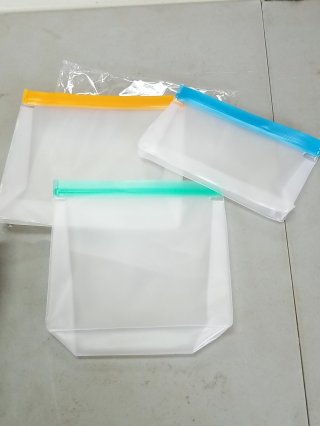 New Clear Plastic Zip Bags, Largest is 10 in