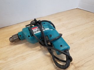 Makita 3/8 inch drill 