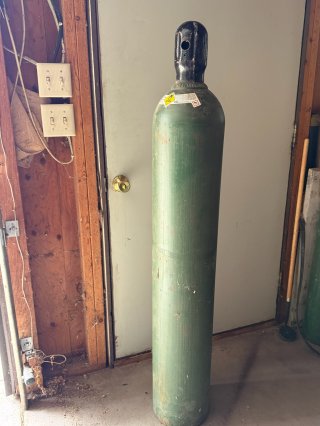 Oxygen tank, 1700 PSI (LOCATED AT SCOTTSBLUFF RESIDENCE)