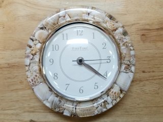 Seashell Wall Clock, 9 in, works