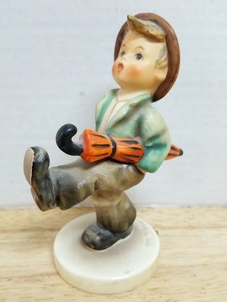 Vintage Hummel,  exc cond,  6 in