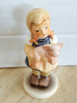 Vintage Hummel and Box, Exc cond, 4 in