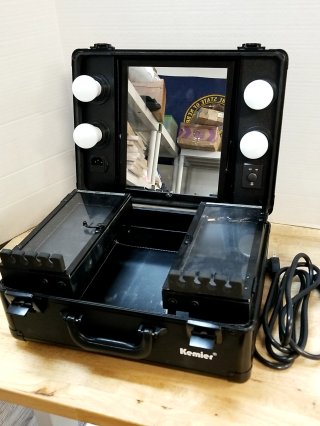 Black lighted makeup case