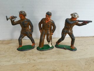 Antique WWI Toy Soldiers, 4 in