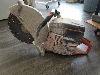 HUSQUVANNA concrete saw