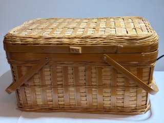 Wicker picnic basket, 11 x 8 x 6 inch 