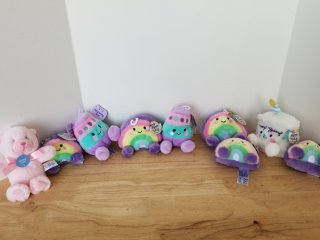 New palm pals, tallest approx 5 inch 