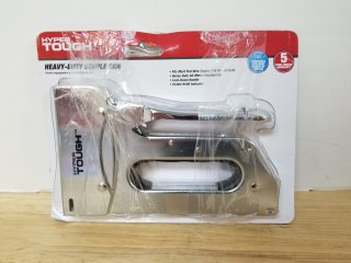 Heavy duty stapler 