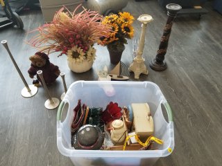 TOTE of miscellaneous 