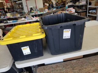 TOTES largest 27 gallon