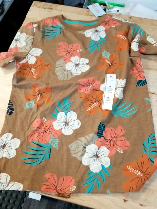 New boys shirt, M 8-10