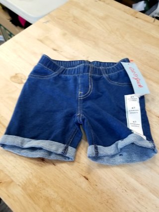 New Kids shorts, 4T