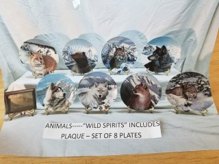 Collectible plate set, mint in boxes, includes plaque 