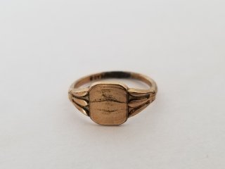 Antique Gold Child ring, 0.8 grams