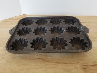 Cast iron pan, USA, 12 by 10 inch