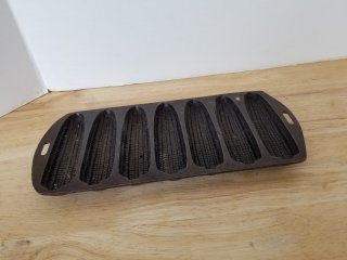 Cast iron cookware, approx 12 by 6 inch 