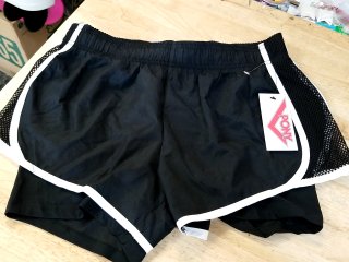 New Ladies shorts,  M