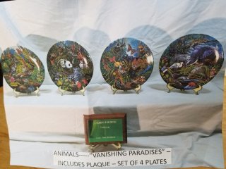 Collectible plate set, plaque, mint in boxes, Bradford 