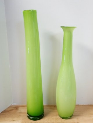 2 large glass vases, 24 in, exc cond