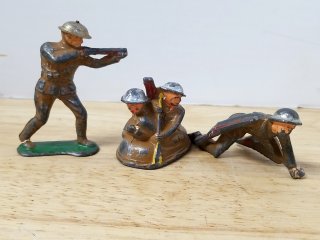 Vintage Metal WWI Toy Soldiers, 4 in