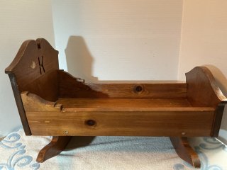 Wood baby cradle, 23x14x14