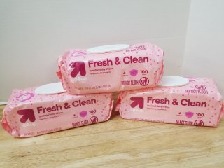 New scented baby wipes 100 in each