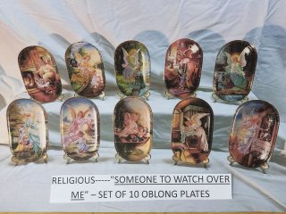 Collectible plates, complete set, mint in boxes