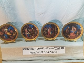 Collectible plate set, mint in boxes 