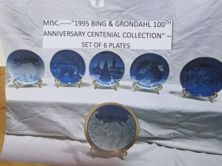 Collectible plate set, mint in boxes 