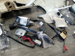 Item #303 — VINTAGE Vehicle Body Parts Lot photo 7 of 10