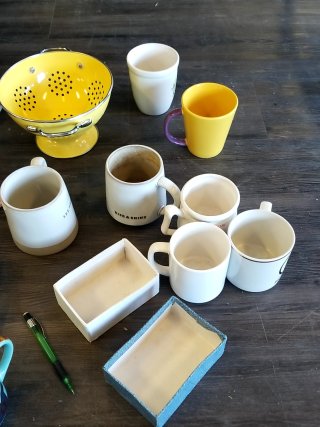 Item #342 — Mixed household items lot photo 2 of 4