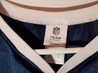 Item #315 — Denver Bronco Tebow #15 shirt, size large photo 3 of 5