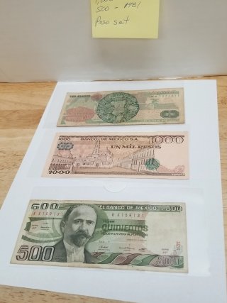 Item #296 — Mexico Peso Banknote Set 1981 photo 2 of 2