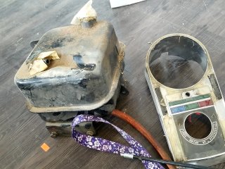 Item #246 — Motorcycle Engine Parts Lot photo 4 of 10