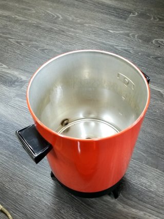 Item #236 — Vintage Kitchen Appliances photo 5 of 7