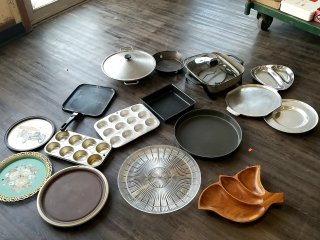 Item #255 — KITCHEN items photo 1 of 4