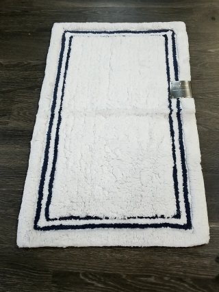Item #52 — New border stripe bath rug 21x34