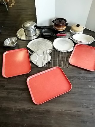 Item #109 — ASSORTED Kitchen Cookware & Bake ware photo 1 of 5