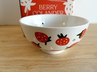Item #499 — New Strawberry Ceramic Colander 6 in photo 2 of 3