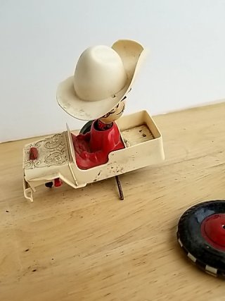 Item #88 — Vintage Tin Toy and parts photo 3 of 6